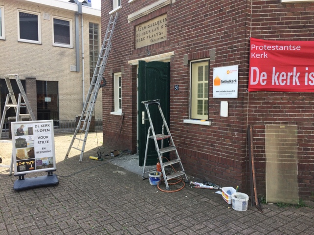 Afbeelding met gebouw, buiten, baksteen, huis Automatisch gegenereerde beschrijving