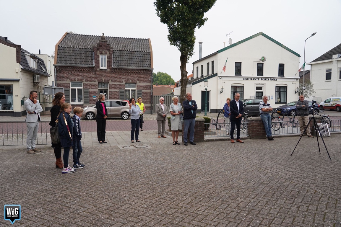 Afbeelding met gebouw, buiten, weg, huis

Automatisch gegenereerde beschrijving